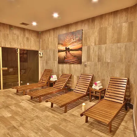 酒店 Termal'de Terasli Ve Sik 1+1