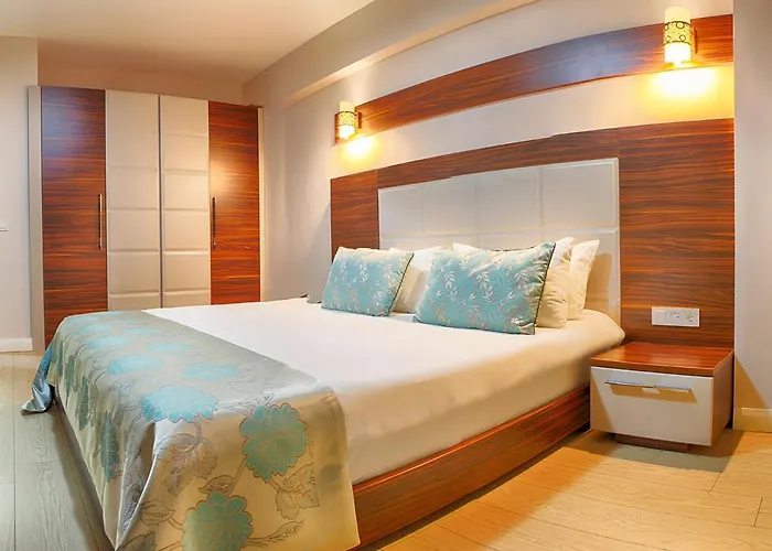 Termal'de Terasli Ve Sik 1+1 Hotel